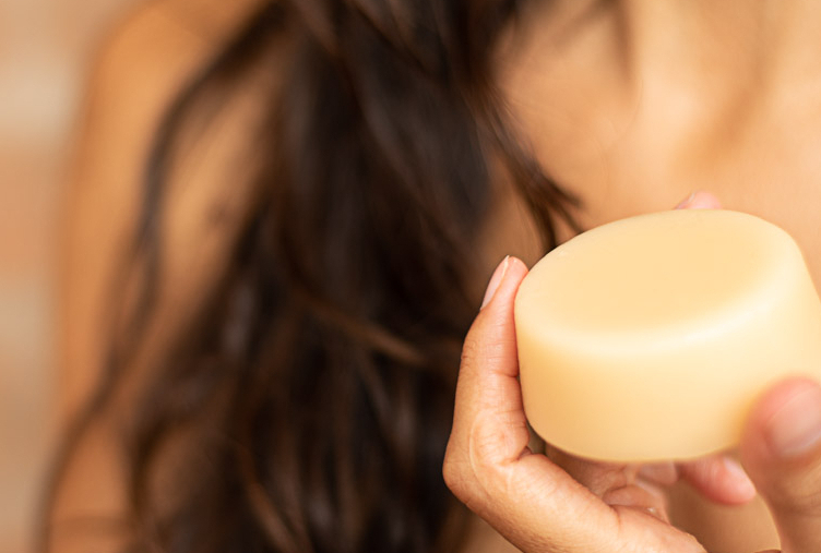 Condicionador sólido, uma alternativa saudável e sustentável para os&nbsp;fios